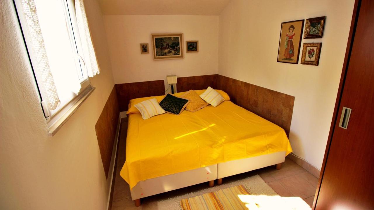 Seaside Apartment Omiš Exterior foto